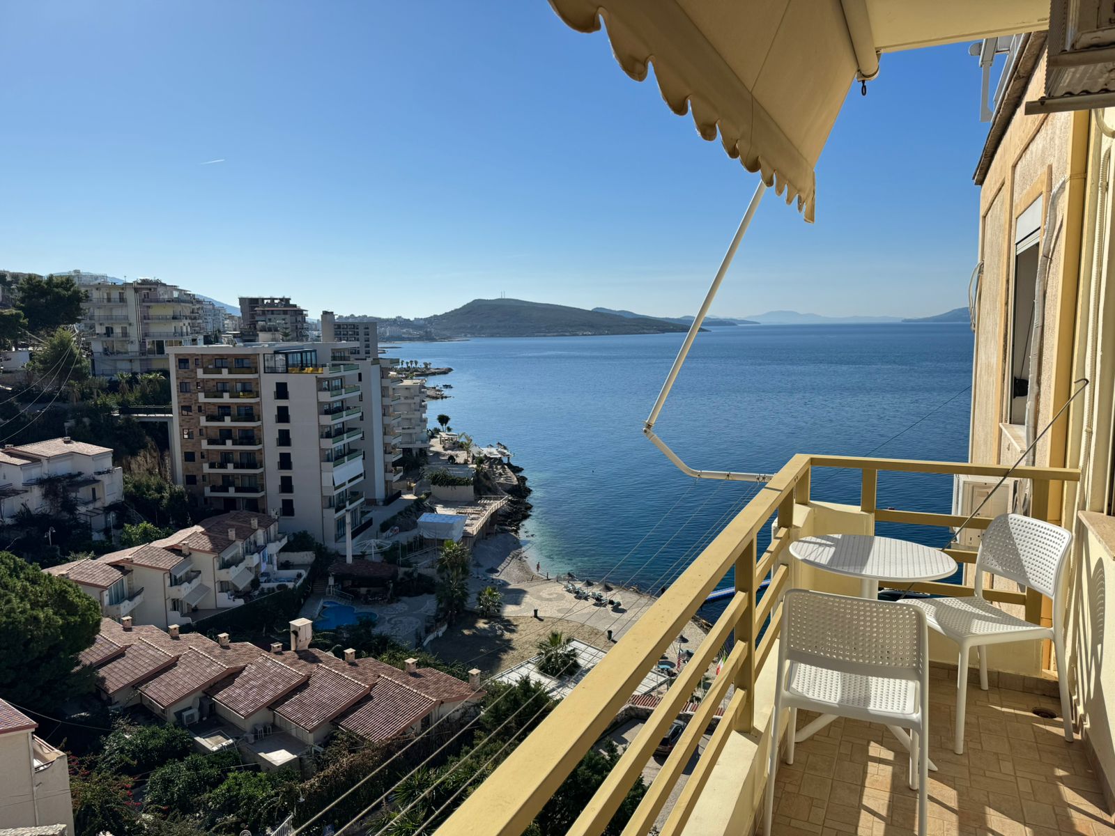 Apartament ne shitje me pamje nga deti